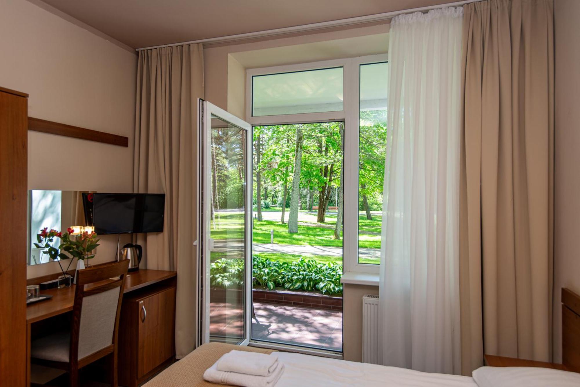Zuvedra Hotel Palanga Buitenkant foto